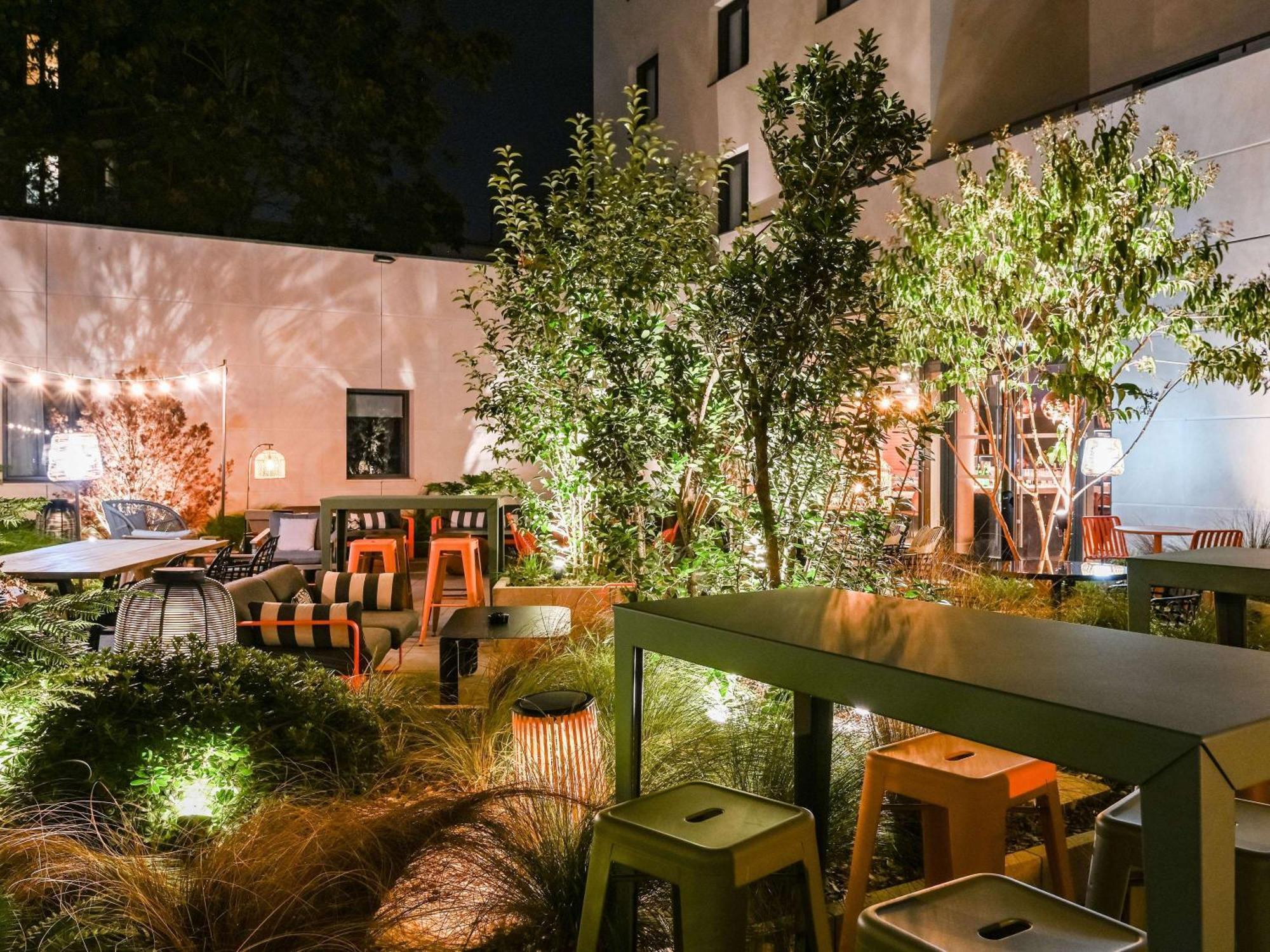Tribe Paris Saint Ouen Hotel Exterior photo